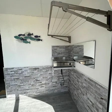 T2 Cosy A Gruissan Piscine, Clim Wifi Parking *