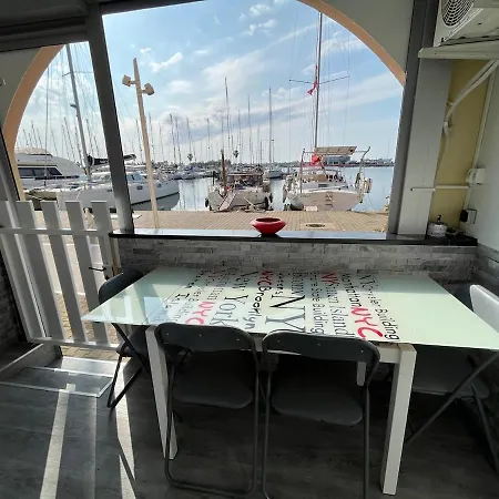 Rdc Avec Piscine Wifi Parking Clim アパート