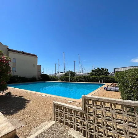 T2 Cosy A Gruissan Piscine, Clim Wifi Parking *
