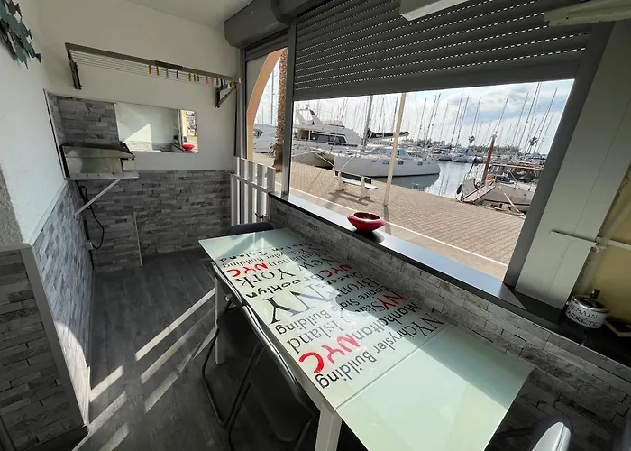 Rdc Avec Piscine Wifi Parking Clim *